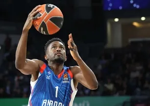 Anadolu Efes, Beaubois ile yolları ayırdı
