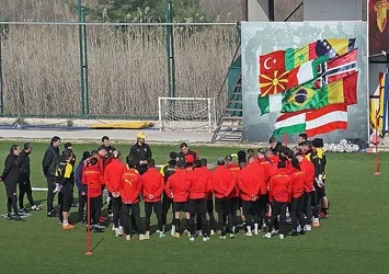 Göztepe'de 3 futbolcu F.Bahçe maçında yok