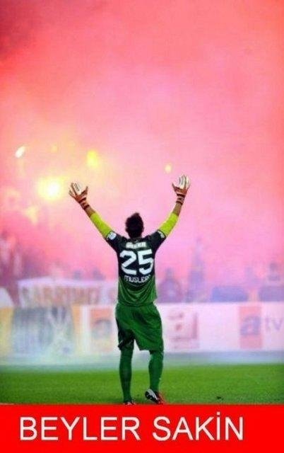 Galatasaray - Fenerbahçe maçının unutulmaz capsleri