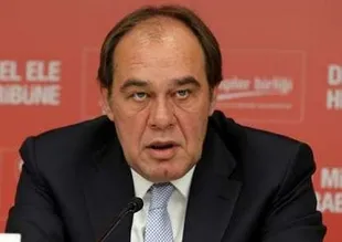 Basın toplantısında gerilim