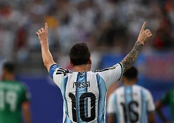 Lionel Messi'den Cezayir karşısında hat-trick!