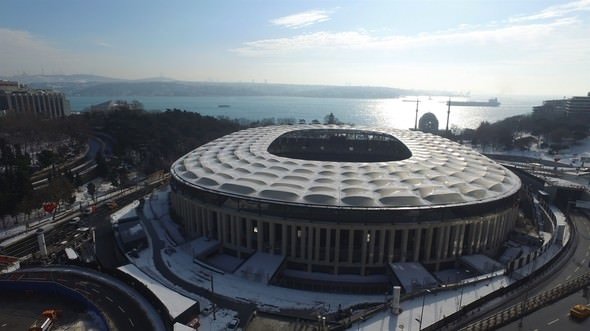 Vodafone Arena’nın çatısını görenler şaştı kaldı
