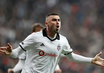 Lecce Burak’tan vazgeçti
