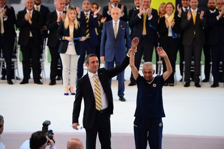 Hıncal Uluç: ’Ali Koç üç şeyi değiştirerek işe başlamalı’