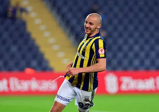 Aatif için geliyorlar