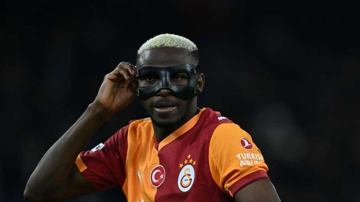 'Biçilmiş kaftan Osimhen' İngiliz devinin transfer hayallerini böyle duyurdular