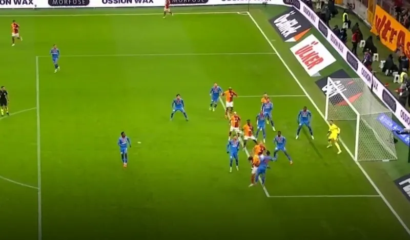 Galatasaray Göztepe karşısında penaltı kazandı! İşte o pozisyon - 2