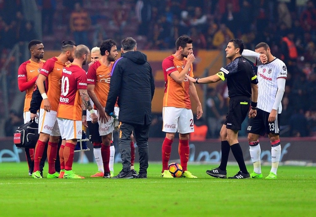 Galatasaray-Beşiktaş karşılaşmasından kareler