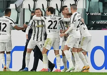 Juventus ikinci yarı açıldı!