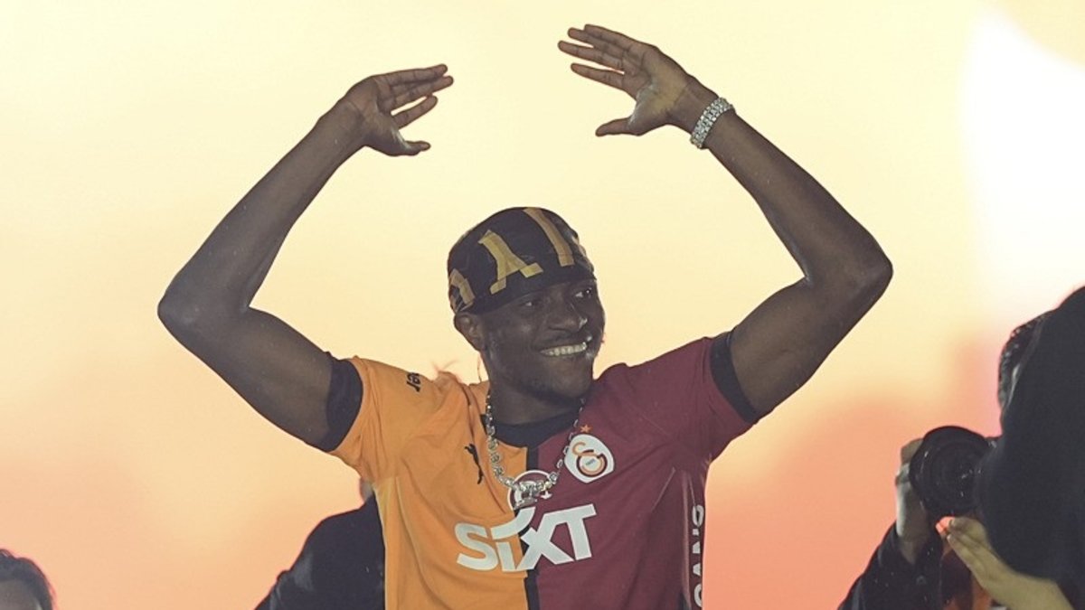 Osimhen'den Galatasaraylıları coşturacak mesaj! Transfer sinyalini verdi Osimhen'den Galatasaraylıları coşturacak mesaj! Transfer sinyalini verdi