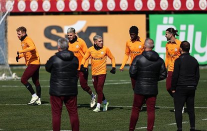 GALATASARAY HABERLERİ | Okan Buruk’tan oyuncularına tur uyarısı! Galatasaray’ın hedefi...