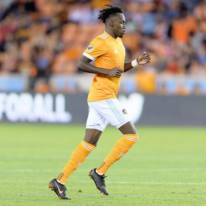 Fenerbahçe’ye Alberth Elis sürprizi!