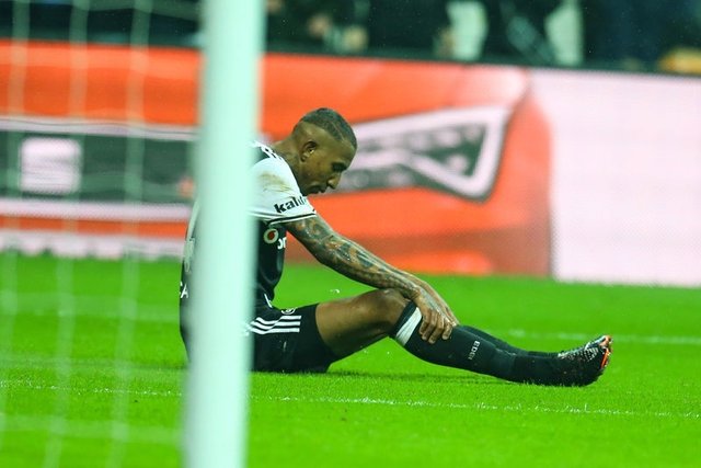 Fransa’daki Aboubakar zirvesinde neler yaşandı?