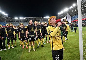 800 nüfuslu köyün takımı Mjallby şampiyon!