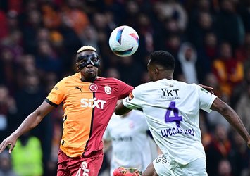 Osimhen'in pozisyonu penaltı mıydı? Eski hakemler yorumladı