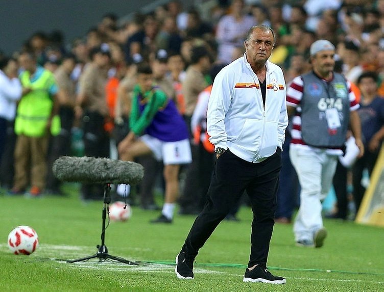 Hıncal Uluç: Ruhsuz, paralı askerler