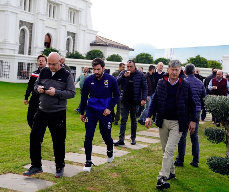 Futbol camiası cuma namazında buluştu