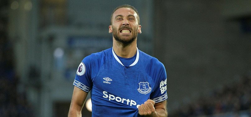 Cenk Tosun Beşiktaş'tan haber bekliyor