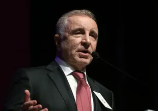Ünal Aysal yeniden başkan olacak mı?