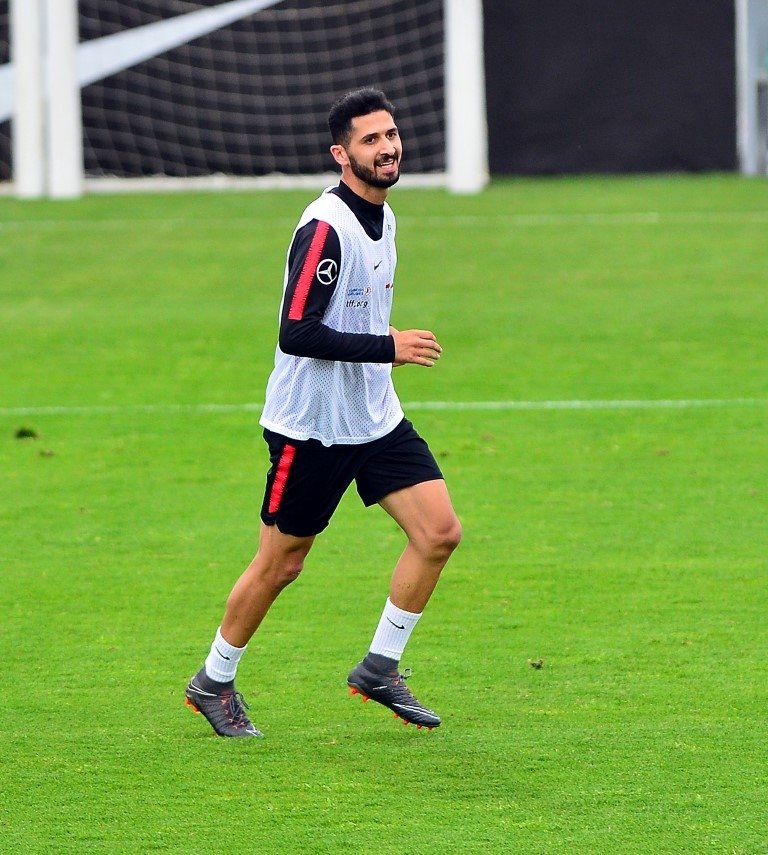 Fenerbahçe’den Emre Akbaba hamlesi