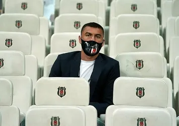 Kaptan takımını yalnız bırakmadı