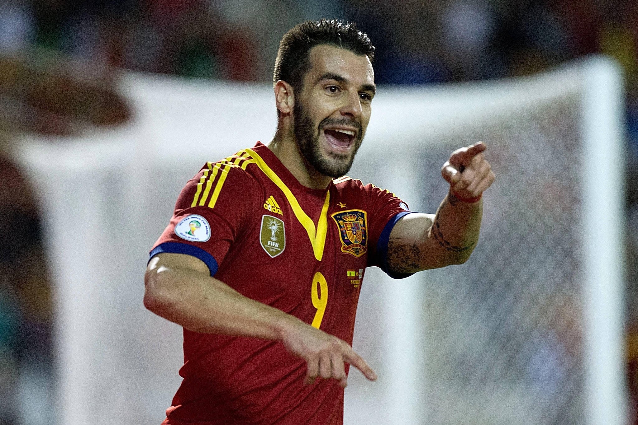 10 maddede Negredo