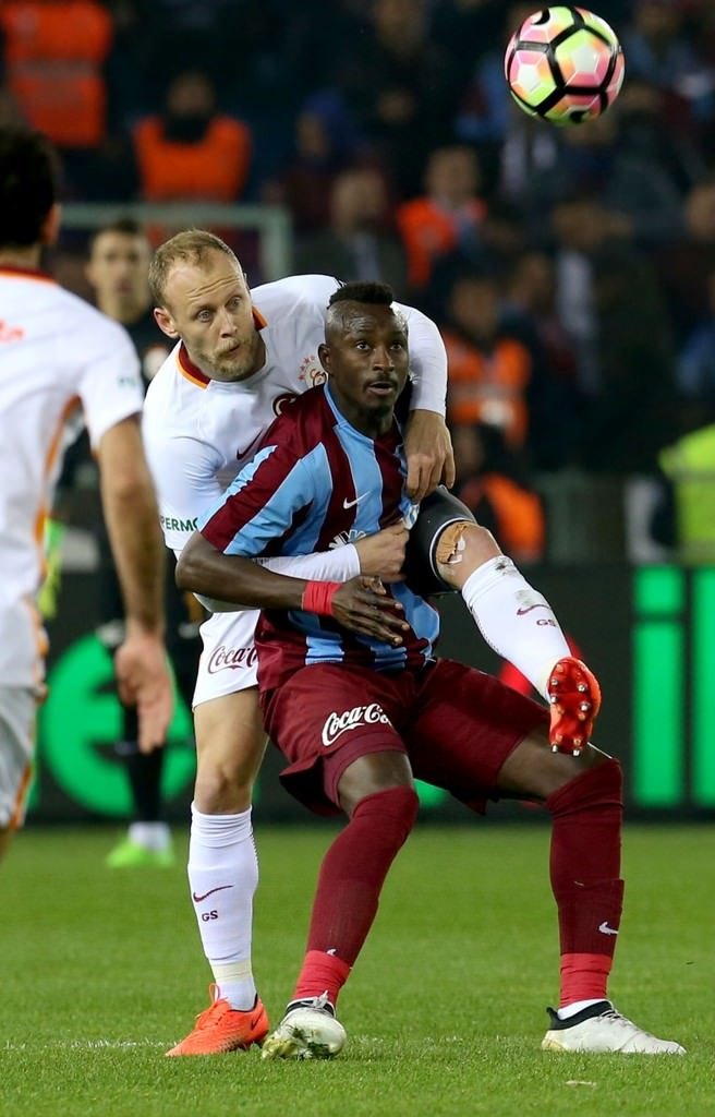 Trabzonspor-Galatasaray karşılaşmasından kareler