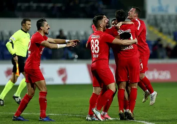 Ümraniyespor kupada durdurulamıyor