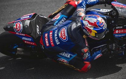 Milli motosikletçi Toprak Razgatlıoğlu’dan Fransa’da zafer!