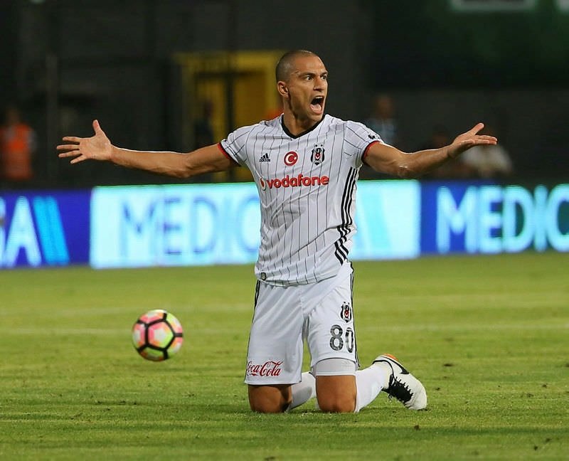 Beşiktaş’ta yolcular belli oldu