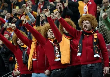 Aslan’a bloke cezası
