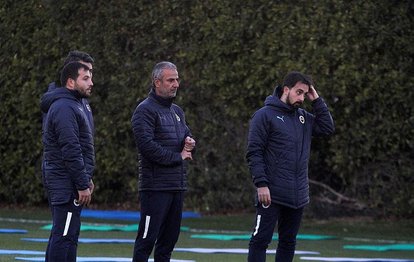 Fenerbahçe haberleri: İsmail Kartal genç oyuncularla yakından ilgilendi