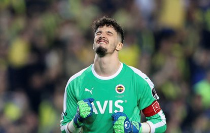 Fenerbahçe’de Altay Bayındır ’dalya’ dedi!