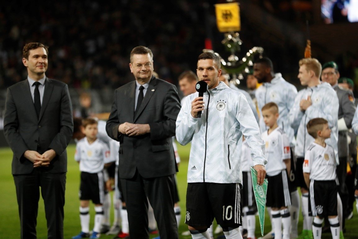 Podolski’ye muhteşem veda!