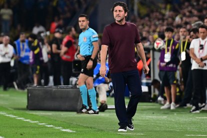 Fatih Tekke: Ülkede futbol oynanmıyor!