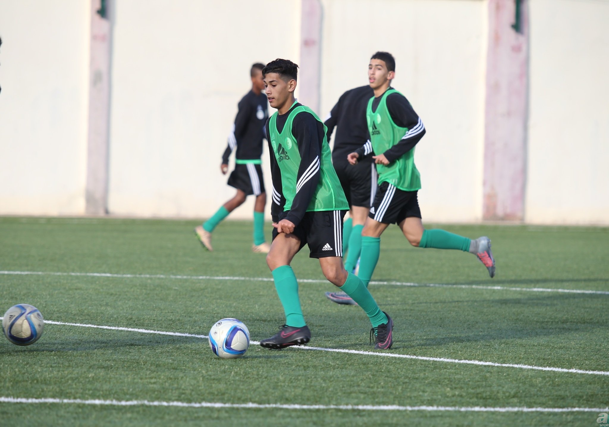 Futbolda geleceğin 60 yetenekli genç ismi açıklandı! Türkiye’den...