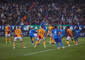 Spor yazarlarından flaş Ç. Rizespor-G.Saray maçı değerlendirmeleri!