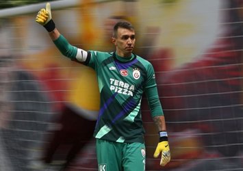 Kupaları da tutuyor! Cimbom'da Muslera rüzgarı