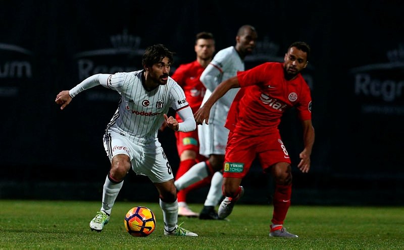 Beşiktaş’ta gidecek isimler belli oldu