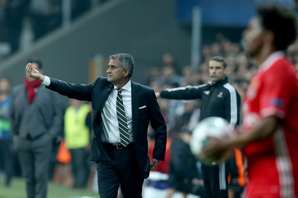 Beşiktaş-Benfica mücadelesinden kareler