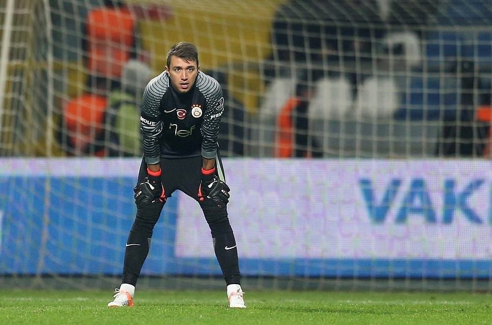 Muslera sosyal medyayı salladı