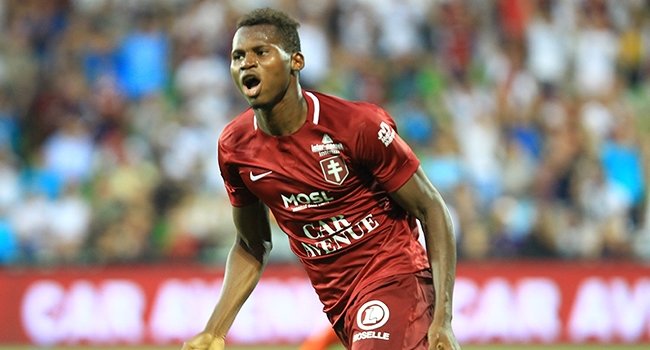 Fenerbahçe golcüsünü Fransa’da buldu!