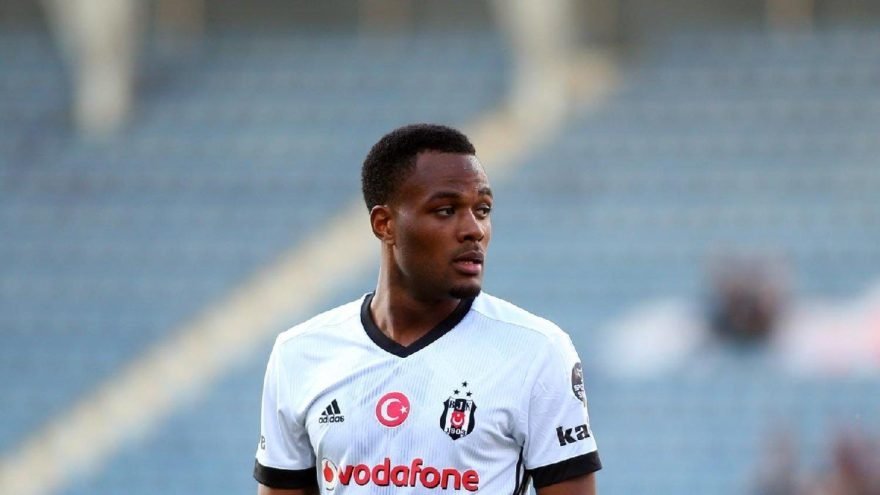 Beşiktaş’ta bir dönem kapanıyor! Tarihi kararlar peş peşe...