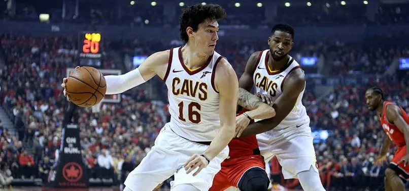 Cedi Osman "double-double" ile başladı