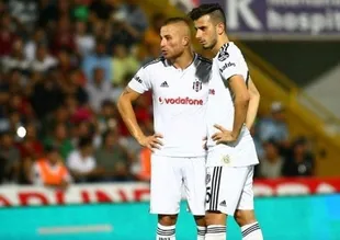 Napoli, Oğuzhan Özyakup'u transfer listesine aldı!