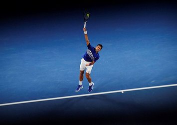 Avustralya Açık'ta Djokovic ve Halep ikinci turda