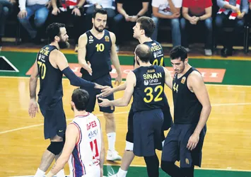 Atina'da sirtaki vakti