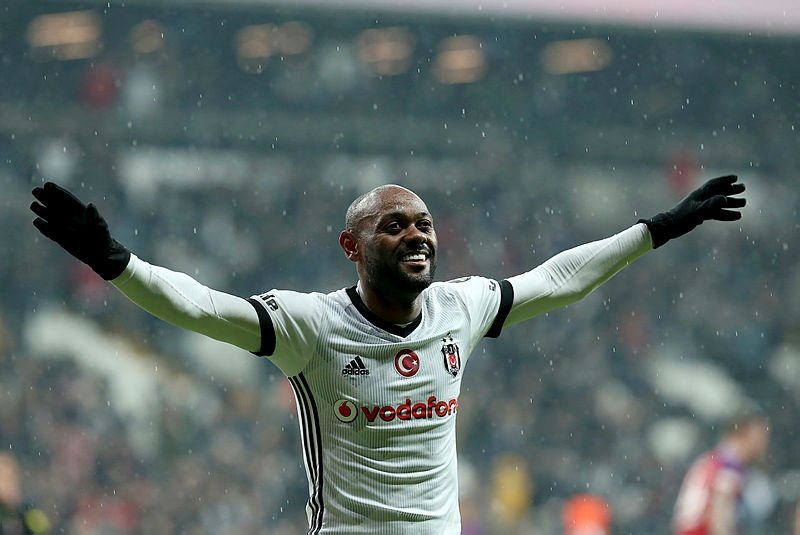 Vagner Love’dan ayrılık sinyali