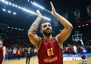 Galatasaray Göksenin'in sözleşmesini uzattı
