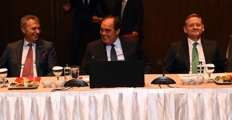 Riva’da tarihi toplantı